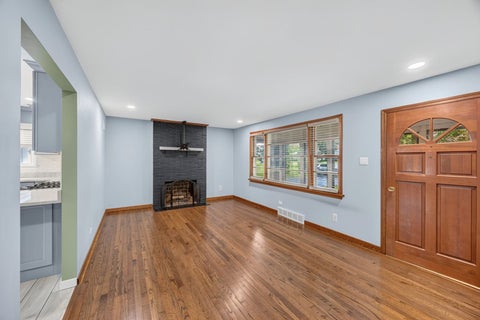 Tiny photo for 5840 S Brainard Avenue, La Grange Highlands, IL 60525 (MLS # 12782411)