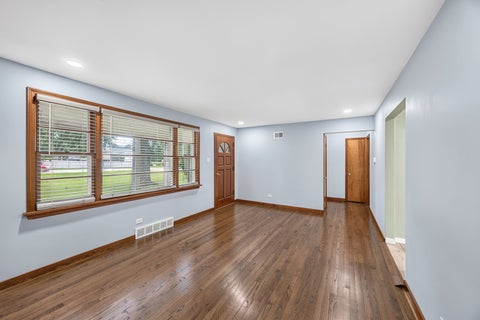Tiny photo for 5840 S Brainard Avenue, La Grange Highlands, IL 60525 (MLS # 12782411)