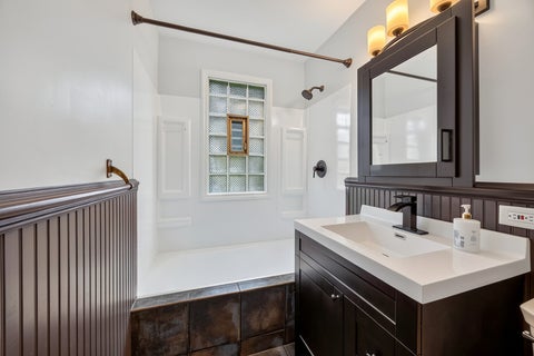 Tiny photo for 5840 S Brainard Avenue, La Grange Highlands, IL 60525 (MLS # 12782411)