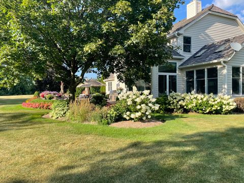 Tiny photo for 27634 Primrose Lane N, Mundelein, IL 60060 (MLS # 12463203)