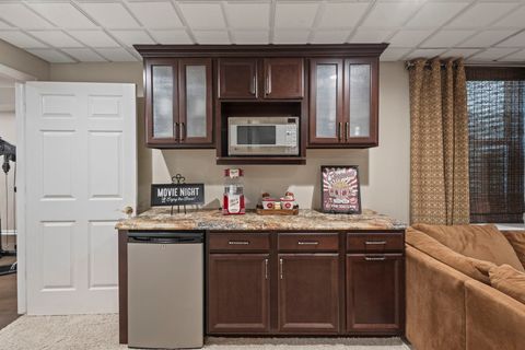 Tiny photo for 27634 Primrose Lane N, Mundelein, IL 60060 (MLS # 12463203)