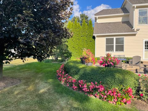 Tiny photo for 27634 Primrose Lane N, Mundelein, IL 60060 (MLS # 12463203)