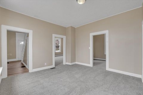 Tiny photo for 617 Warren Street, Davenport, IA 52802 (MLS # 12605247)