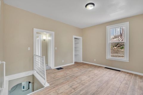 Tiny photo for 617 Warren Street, Davenport, IA 52802 (MLS # 12605247)