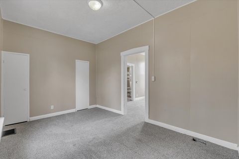 Tiny photo for 617 Warren Street, Davenport, IA 52802 (MLS # 12605247)