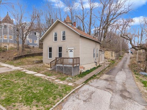 Tiny photo for 617 Warren Street, Davenport, IA 52802 (MLS # 12605247)