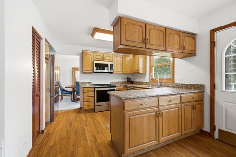Tiny photo for 962 Kentucky Lane, Elk Grove Village, IL 60007 (MLS # 12784448)