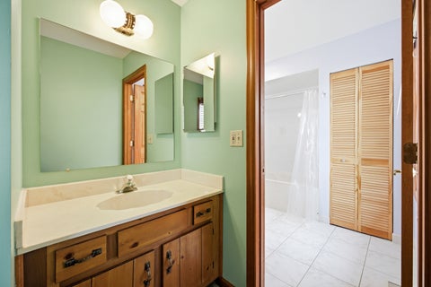 Tiny photo for 962 Kentucky Lane, Elk Grove Village, IL 60007 (MLS # 12784448)