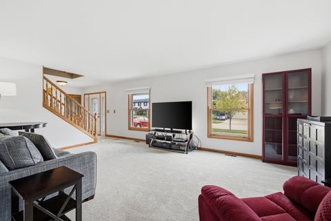 Tiny photo for 962 Kentucky Lane, Elk Grove Village, IL 60007 (MLS # 12784448)