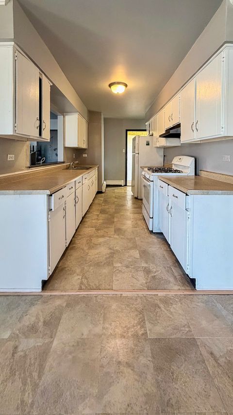 Tiny photo for 14547 Keystone Avenue #12, Midlothian, IL 60445 (MLS # 12590069)