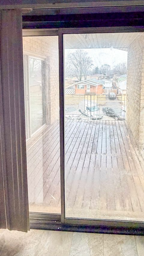 Tiny photo for 14547 Keystone Avenue #12, Midlothian, IL 60445 (MLS # 12590069)