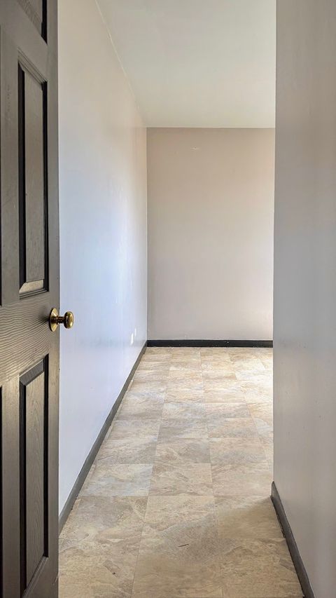 Tiny photo for 14547 Keystone Avenue #12, Midlothian, IL 60445 (MLS # 12590069)