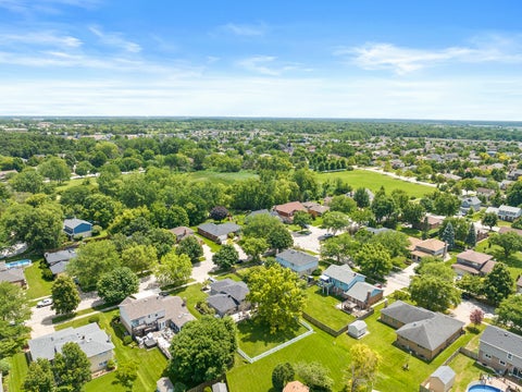 Tiny photo for 10S520 Havens Drive, Downers Grove, IL 60516 (MLS # 12690817)