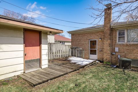 Tiny photo for 9430 S 81st Avenue, Hickory Hills, IL 60457 (MLS # 12596019)