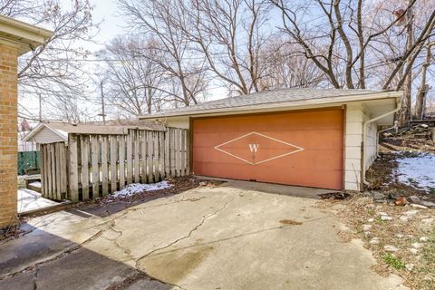 Tiny photo for 9430 S 81st Avenue, Hickory Hills, IL 60457 (MLS # 12596019)
