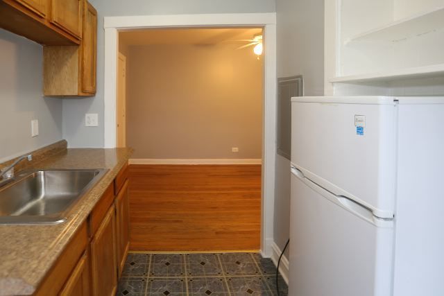 3263 W Wrightwood Avenue 1Q