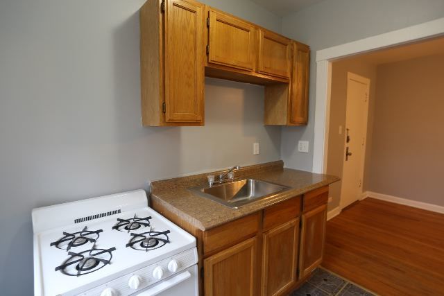 3263 W Wrightwood Avenue 1Q