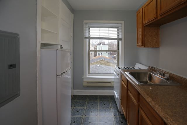 3263 W Wrightwood Avenue 1Q