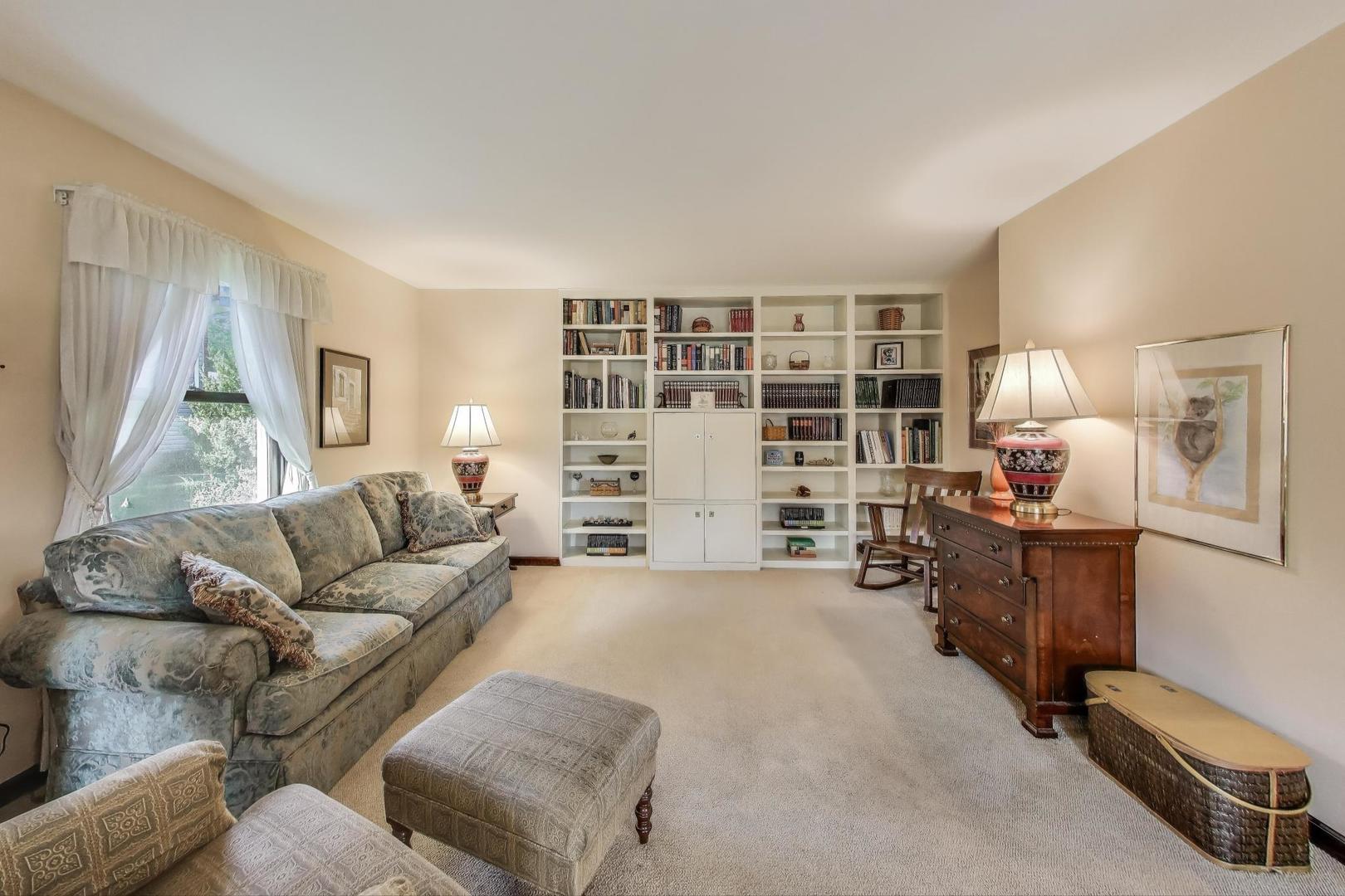 5913 Dover Drive