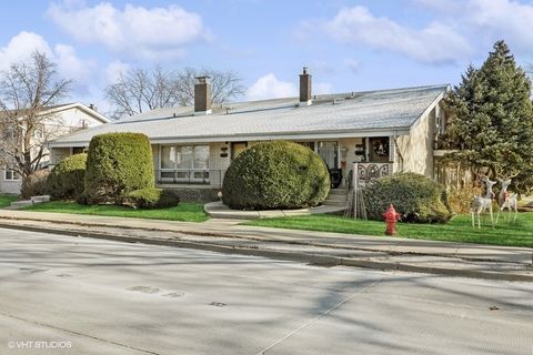 Photo of 1245 S Mannheim Road, Westchester, IL 60154 (MLS # 12463687) Photo of 1245 S Mannheim Road, Westchester, IL 60154 (MLS # 12463687)