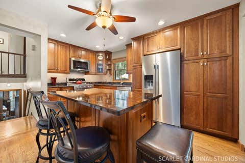 Tiny photo for Roselle, IL 60172 (MLS # 12729627)