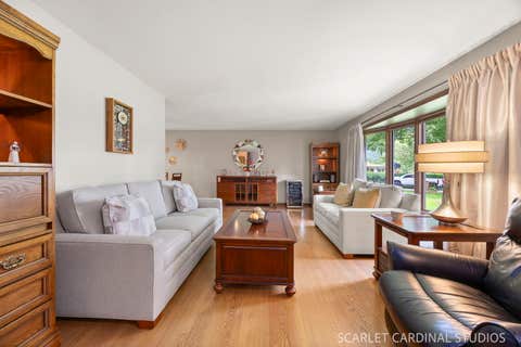 Tiny photo for Roselle, IL 60172 (MLS # 12729627)