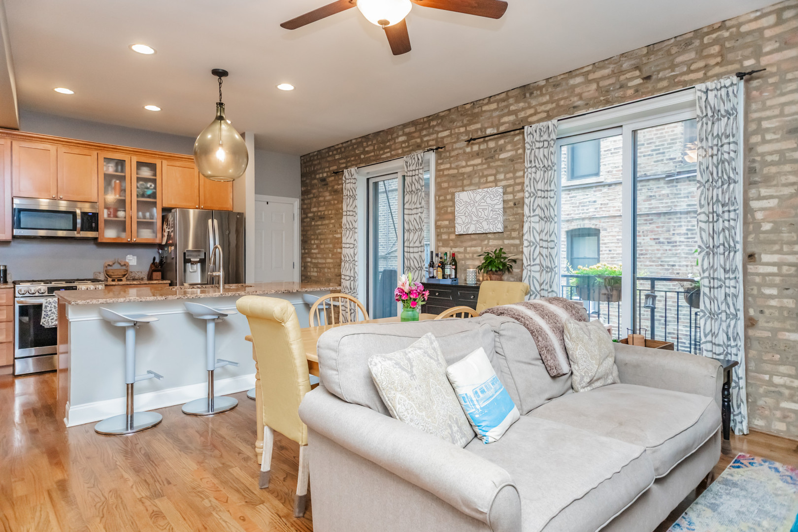 1315 N Bosworth Avenue 1F