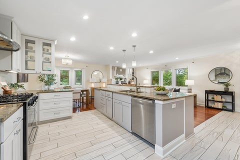 Tiny photo for 301 Kilpatrick Avenue, Wilmette, IL 60091 (MLS # 12789705)
