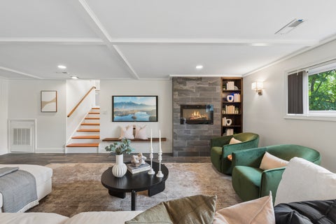 Tiny photo for 301 Kilpatrick Avenue, Wilmette, IL 60091 (MLS # 12789705)
