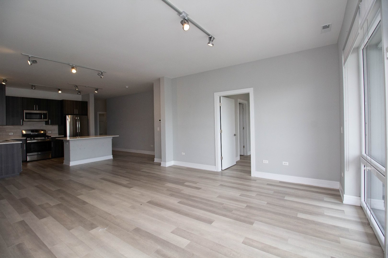 1554 N Talman Avenue 602