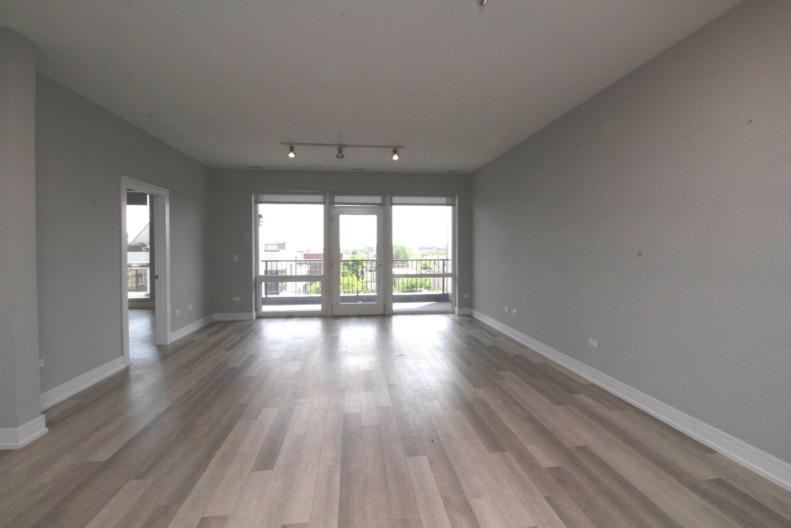 1554 N Talman Avenue 602