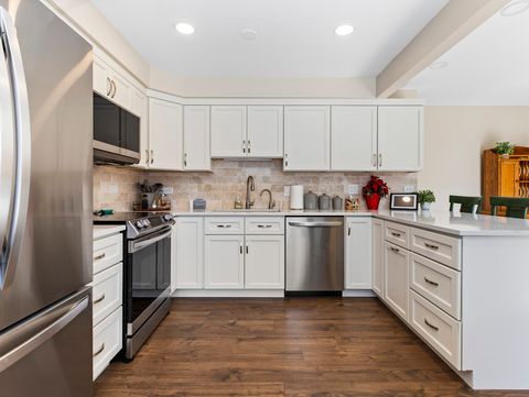 Tiny photo for 186 Shoreline Road, Lake Barrington, IL 60010 (MLS # 12588983)