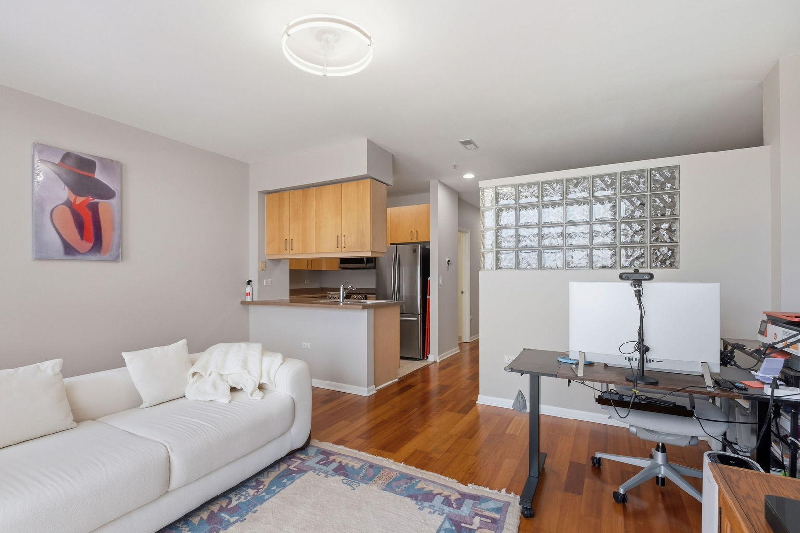 1572 Maple Avenue 501