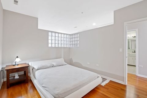 Tiny photo for 1572 Maple Avenue #501, Evanston, IL 60201 (MLS # 12492486)