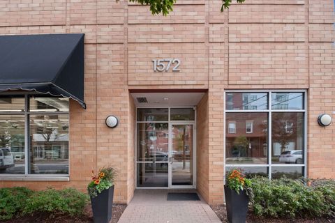 Tiny photo for 1572 Maple Avenue #501, Evanston, IL 60201 (MLS # 12492486)