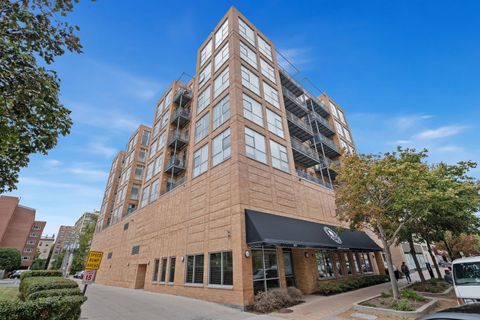 1572 Maple Avenue 501 Evanston IL 60201