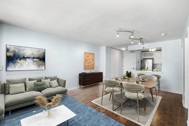 111 W Maple Street 1711