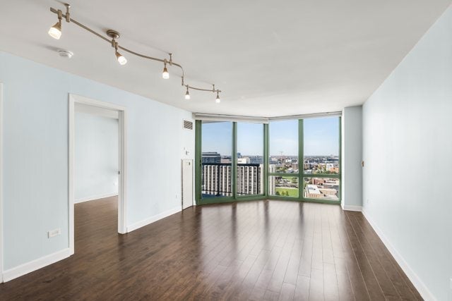 111 W Maple Street 1711