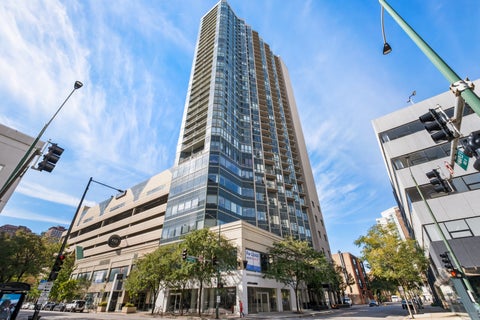 Photo of 111 W Maple Street #1711, Chicago, IL 60610 (MLS # 12777113)