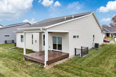 Tiny photo for 606 KEVIN Road, Blue Grass, IA 52726 (MLS # QC4269219)