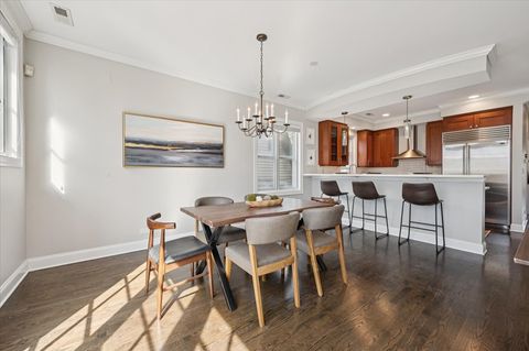 Tiny photo for 920 W Barry Avenue #5, Chicago, IL 60657 (MLS # 12462764)
