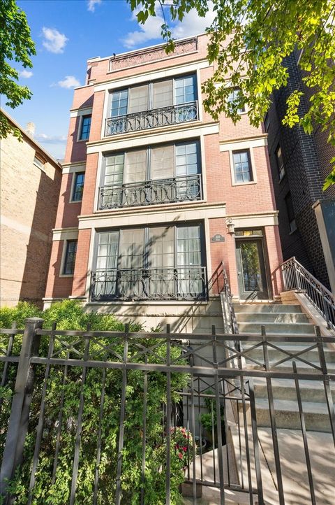Photo of 920 W Barry Avenue #5, Chicago, IL 60657 (MLS # 12462764)
