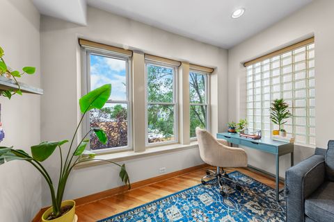 Tiny photo for 1005 N Campbell Avenue #3, Chicago, IL 60622 (MLS # 12453306)