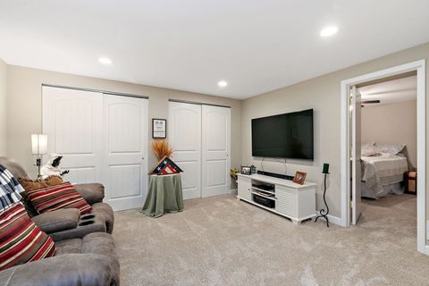 Tiny photo for 910 Cynthia Lane, Lake In The Hills, IL 60156 (MLS # 12620631)