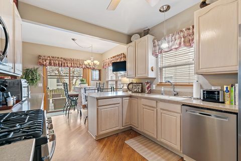 Tiny photo for 910 Cynthia Lane, Lake In The Hills, IL 60156 (MLS # 12620631)