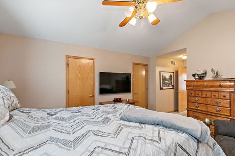 Tiny photo for 910 Cynthia Lane, Lake In The Hills, IL 60156 (MLS # 12620631)