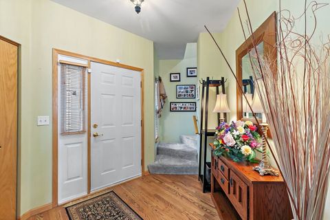 Tiny photo for 910 Cynthia Lane, Lake In The Hills, IL 60156 (MLS # 12620631)