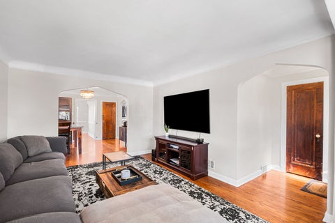 Tiny photo for 5704 N Major Avenue, Chicago, IL 60646 (MLS # 12716755)