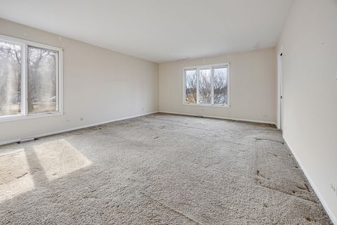 Tiny photo for 13 Lexington Road, South Barrington, IL 60010 (MLS # 12584992)
