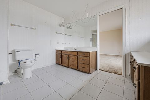 Tiny photo for 13 Lexington Road, South Barrington, IL 60010 (MLS # 12584992)